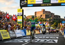 Tour de France 2026: Mauro Schmid vence 13ª etapa Mauro Schmid da Team Jayco AlUla cruza a linha de chegada com os braços erguidos após vencer a 13ª etapa do Tour de France 2026 em Belfort