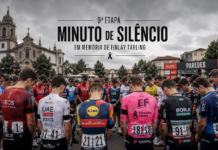 Volta a Portugal 2026: Guérin vence 9ª etapa em dia de homenagens Pelotão em minuto de silêncio antes da nona etapa da Volta a Portugal 2026, em homenagem a Finlay Tarling. Imagem gerada por IA.